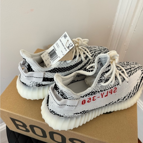 Adidas Yeezy Boost 350 V2 Zebra - Picture 3 of 5